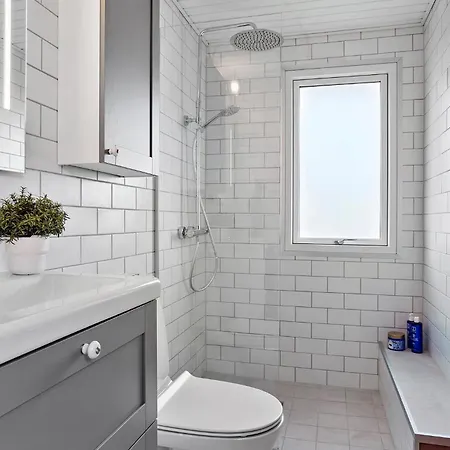 Cozy In With Kitchen بيت للعطل هادرسليف